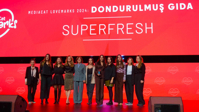 Türkiye’nin “Lovemark”ı SuperFresh, Ödülüyle Buluştu